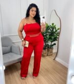 Conjunto Alfaiataria Hot Pink Detalhes Correntes